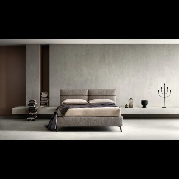 Letto matrimoniale in tessuto con testiera Chop di Bside