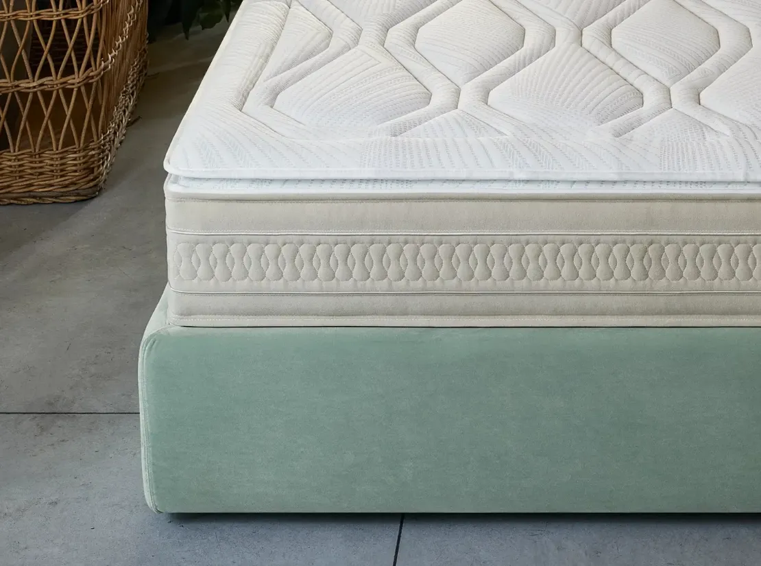 Materasso Ambassador a micromolle insacchettate e memory di DEM armonie del sonno